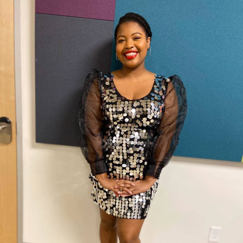 Meet your Posher, Adriona